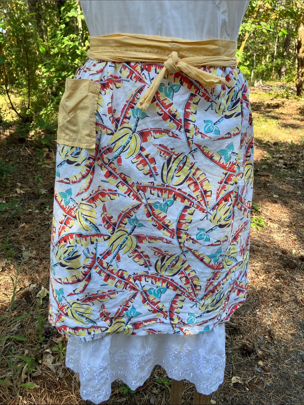 1940’s -1950’s banana silk screened linen handmade apron